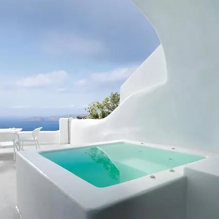 Отель Tholos 4*